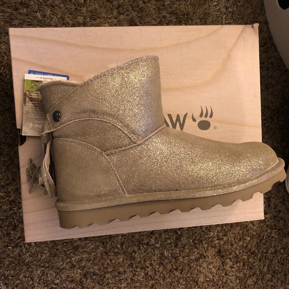BEARPAW booties